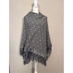 Do Everything in Love Black White Fringe Shall One Size